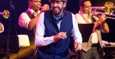 JuanLuisGuerra_CantandoBachata