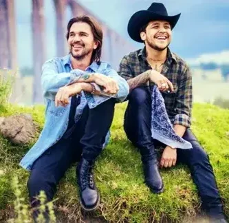 Juanes&ChristianNodal_Tequila