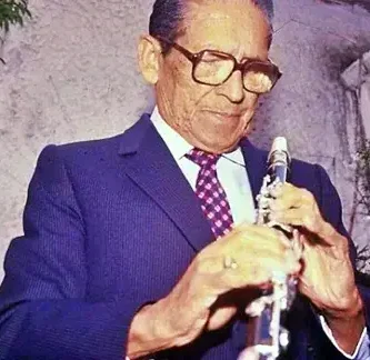 LuchoBermudez_Borrachera