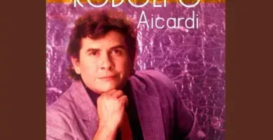 RodolfoAicardi_BotellitaDeRon