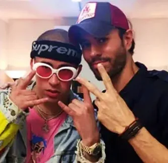 EnriqueIglesias&BadBunny_ElBaño