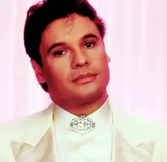 JuanGabriel_ExtrañoTusOjos
