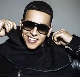 DaddyYankee_HulaHoop